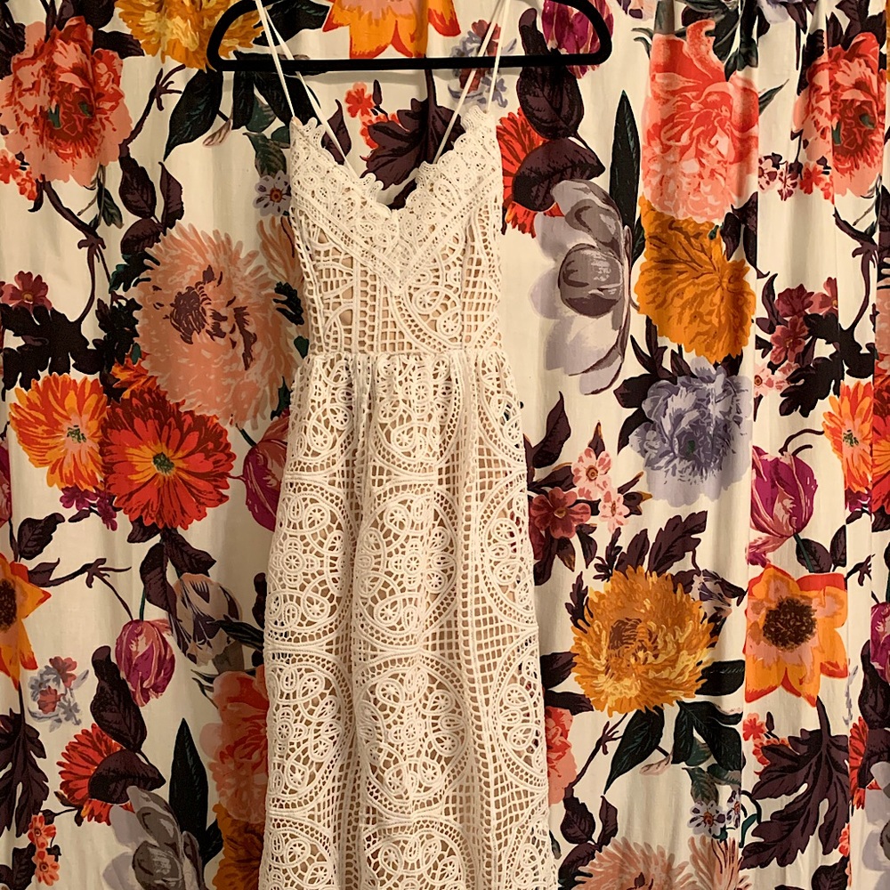 NWT Vici Dolls white crochet dress
